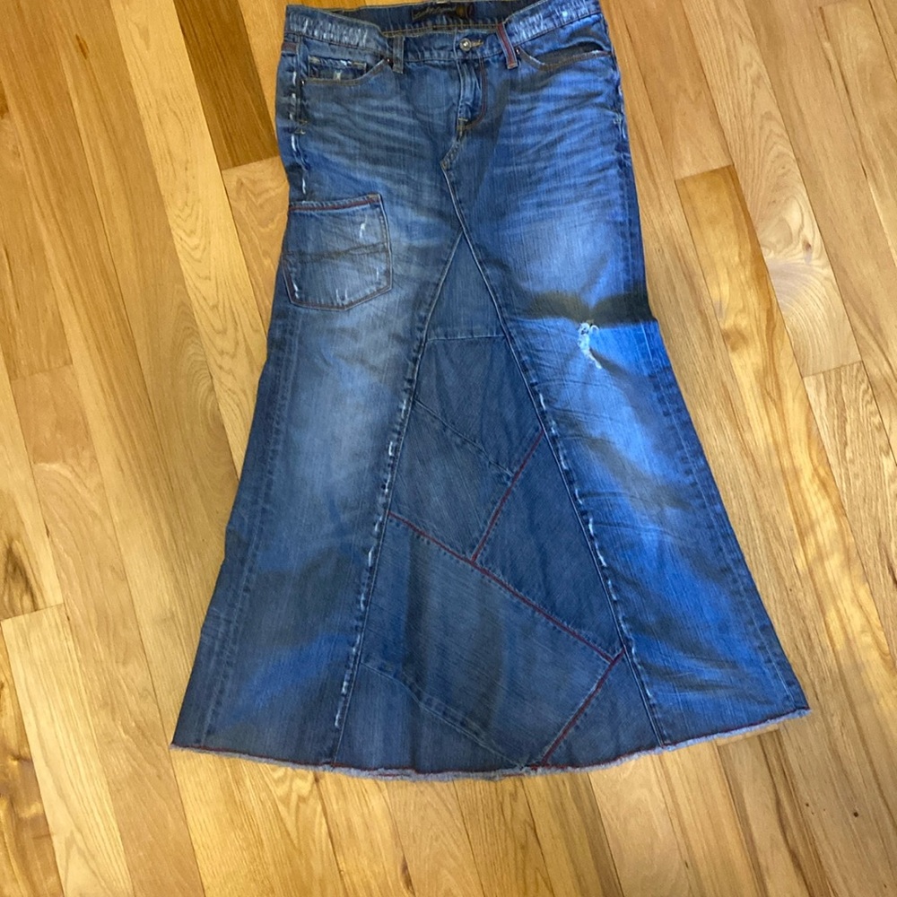 Vintage Lucky Legend maxi skirt. Size 4/27